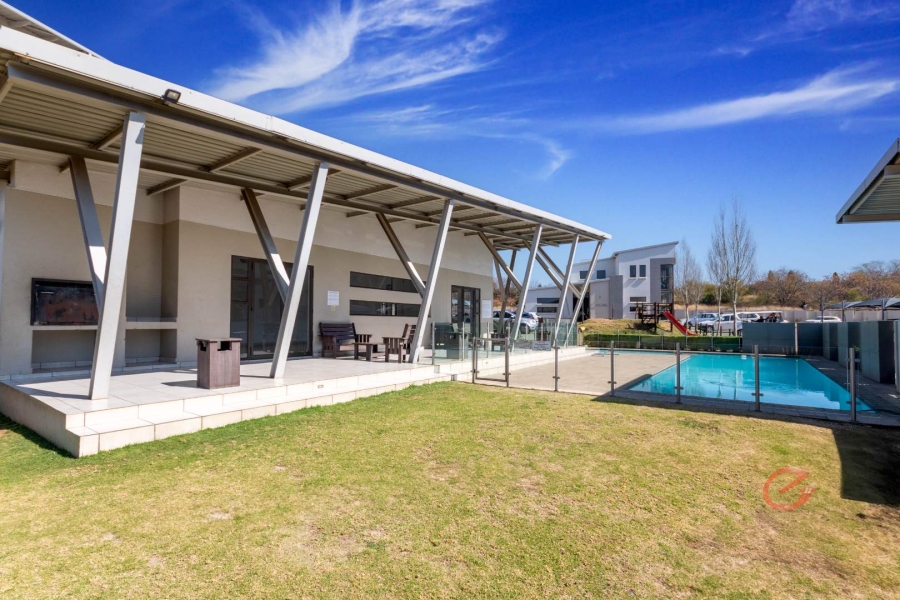 2 Bedroom Property for Sale in Broadacres Gauteng
