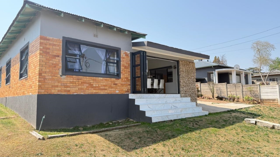 3 Bedroom Property for Sale in Roodepoort Gauteng