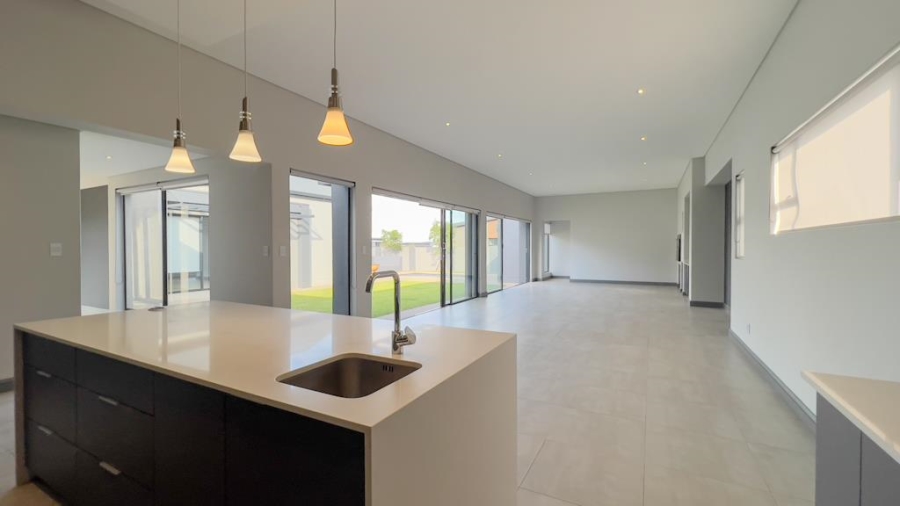 4 Bedroom Property for Sale in Midstream Heights Gauteng