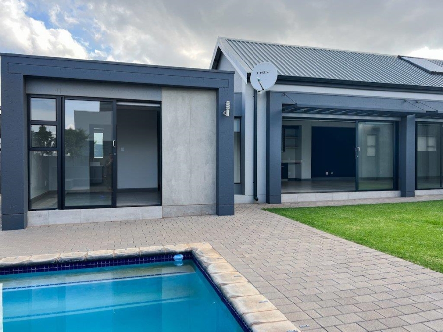 4 Bedroom Property for Sale in Midstream Heights Gauteng