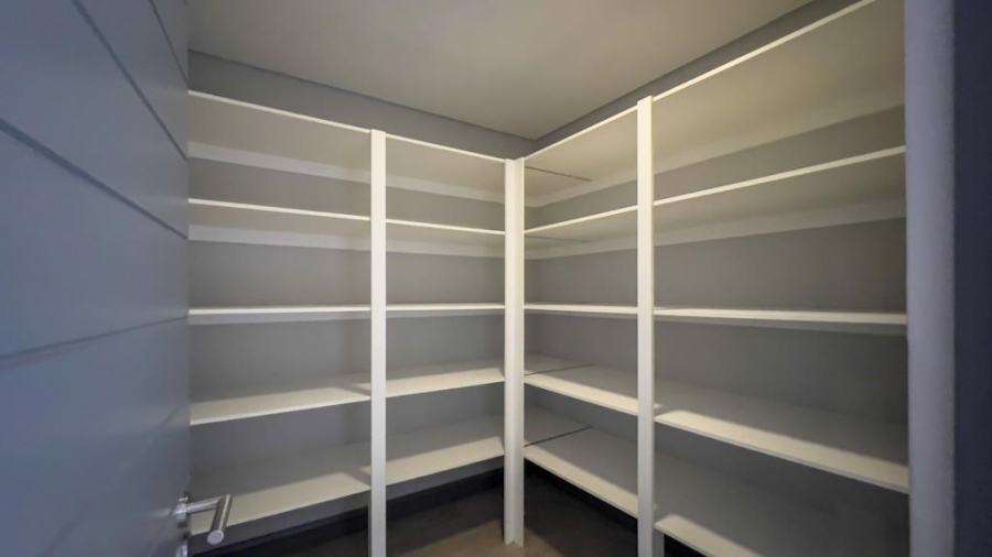 4 Bedroom Property for Sale in Midstream Heights Gauteng