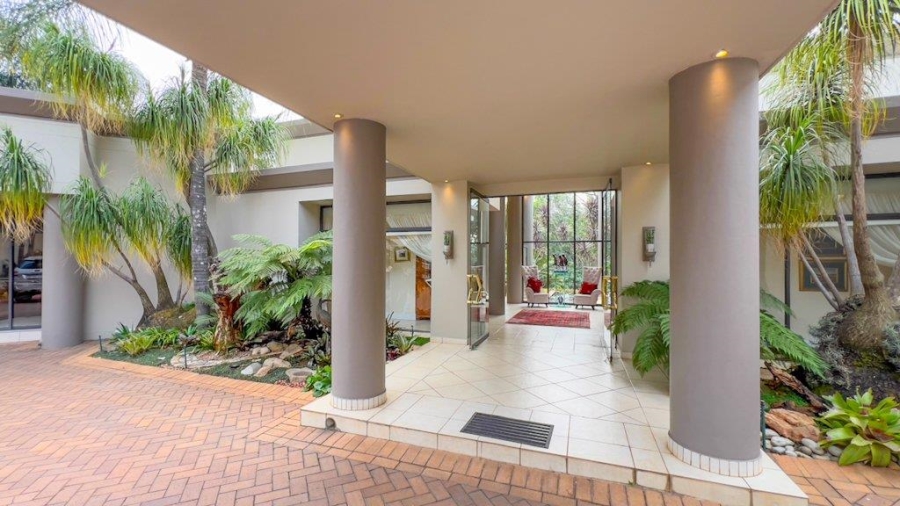 4 Bedroom Property for Sale in Faerie Glen Gauteng