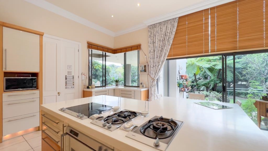 4 Bedroom Property for Sale in Faerie Glen Gauteng