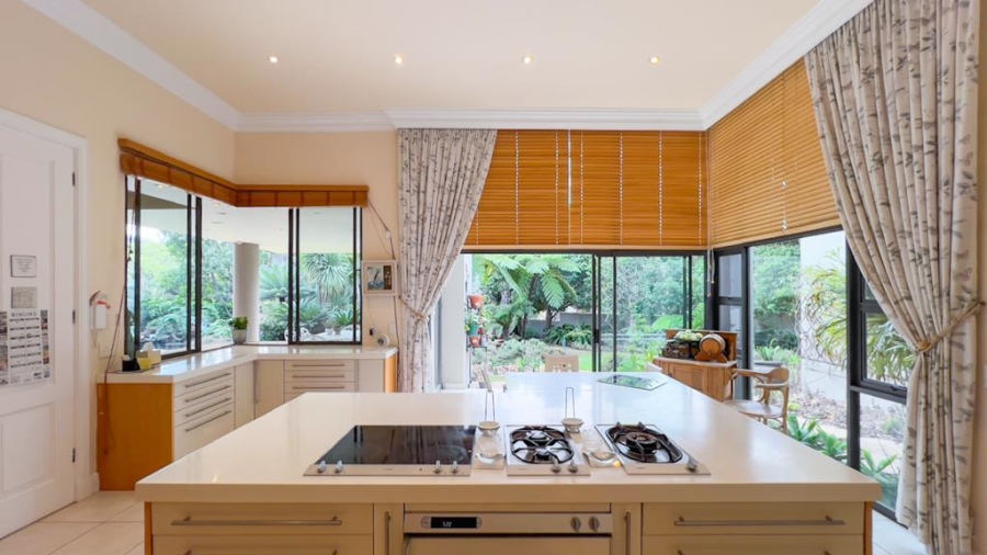 4 Bedroom Property for Sale in Faerie Glen Gauteng
