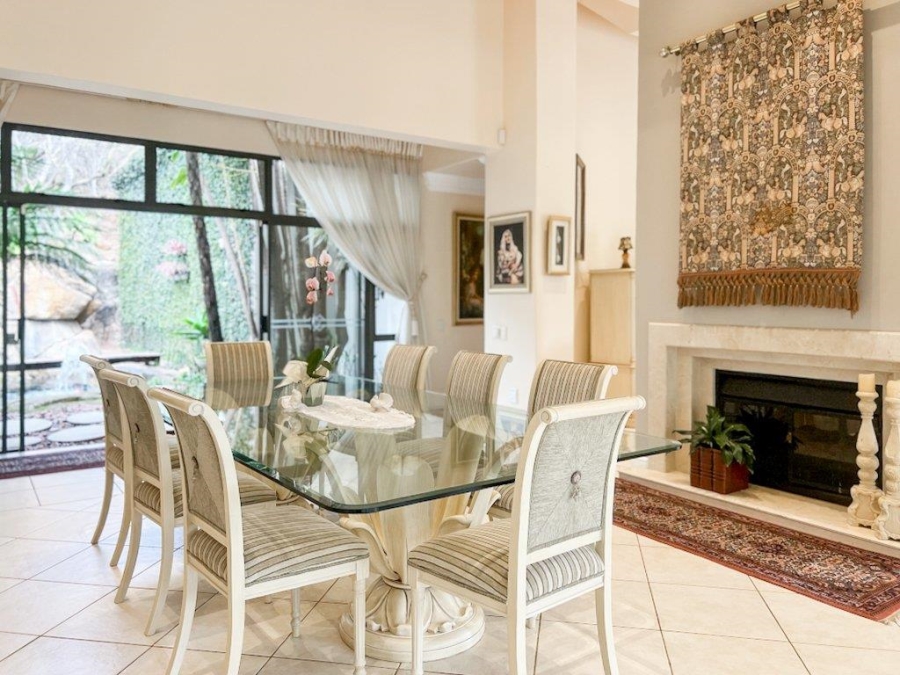 4 Bedroom Property for Sale in Faerie Glen Gauteng