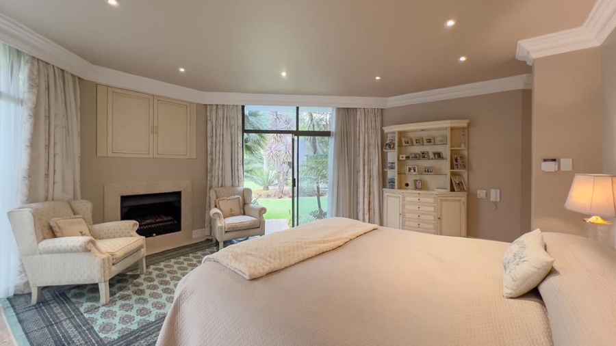 4 Bedroom Property for Sale in Faerie Glen Gauteng