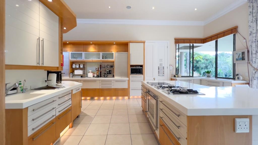 4 Bedroom Property for Sale in Faerie Glen Gauteng