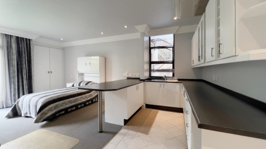 4 Bedroom Property for Sale in Faerie Glen Gauteng