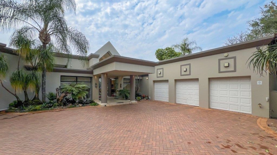 4 Bedroom Property for Sale in Faerie Glen Gauteng