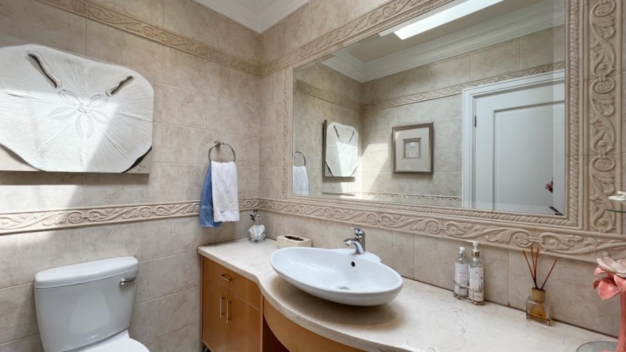4 Bedroom Property for Sale in Faerie Glen Gauteng