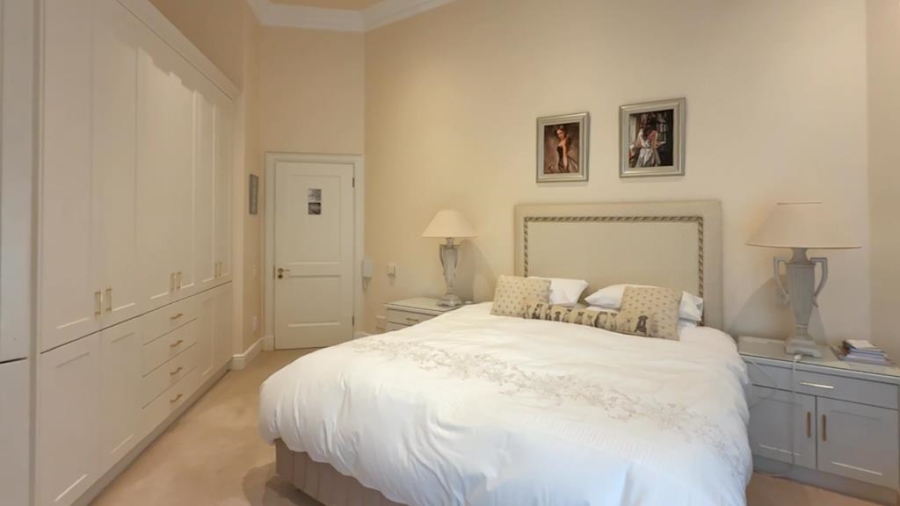 4 Bedroom Property for Sale in Faerie Glen Gauteng