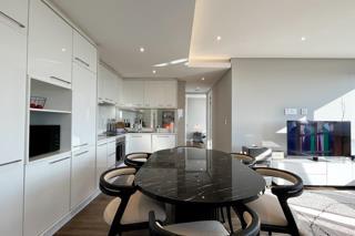 To Let 2 Bedroom Property for Rent in Rosebank Gauteng
