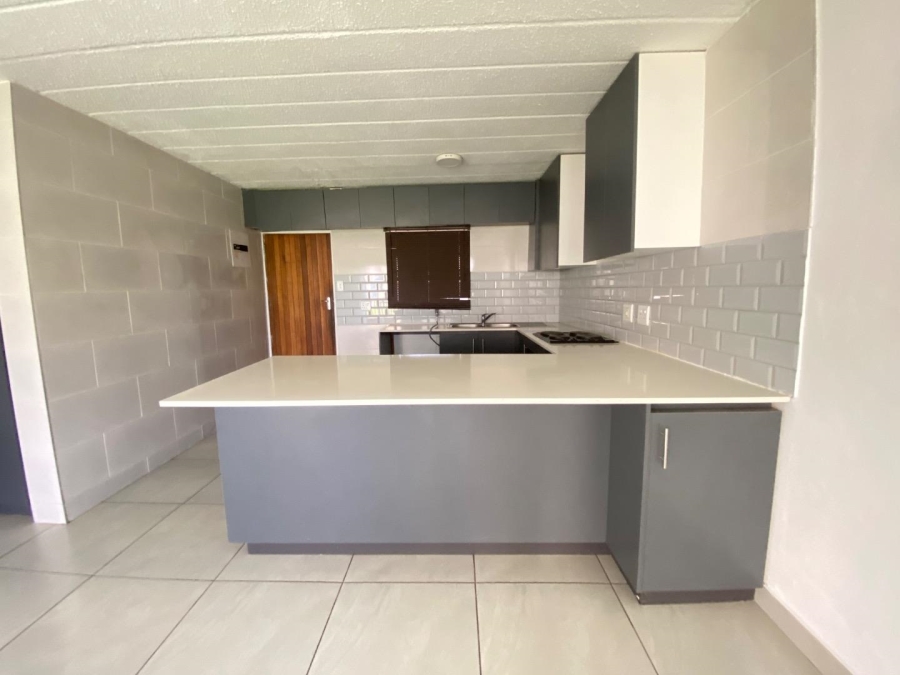To Let 3 Bedroom Property for Rent in Ravenswood Gauteng