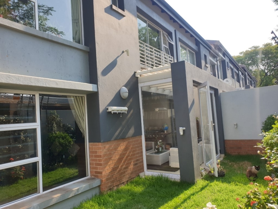 To Let 4 Bedroom Property for Rent in Rivonia Gauteng