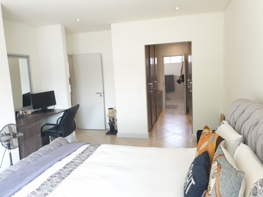 To Let 4 Bedroom Property for Rent in Rivonia Gauteng