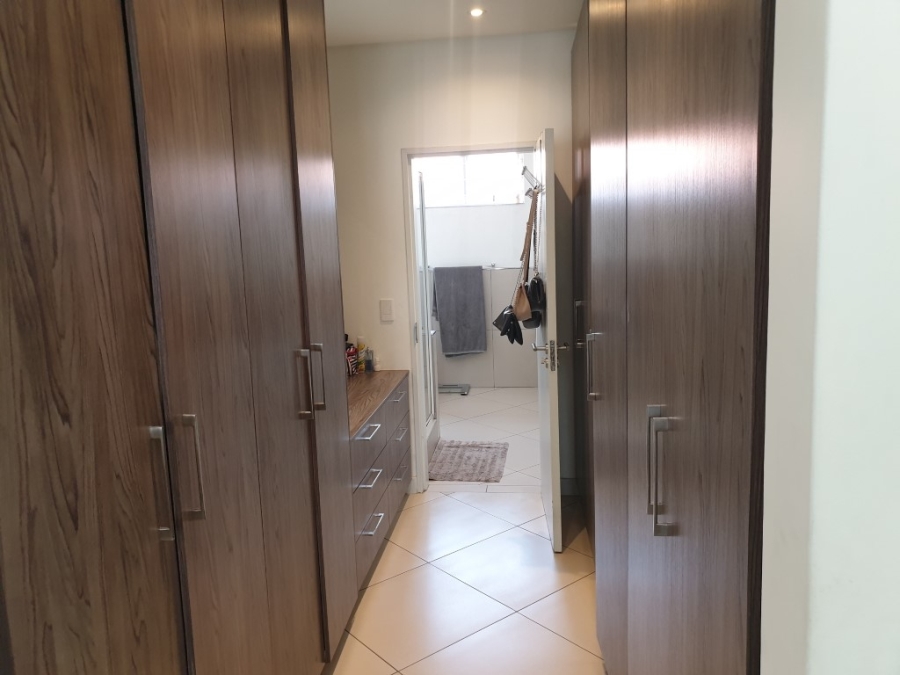 To Let 4 Bedroom Property for Rent in Rivonia Gauteng