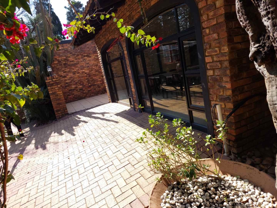 To Let commercial Property for Rent in Bryanston Gauteng