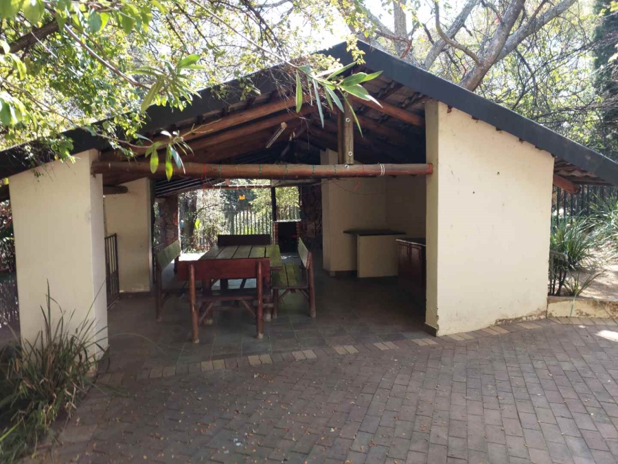 To Let commercial Property for Rent in Bryanston Gauteng