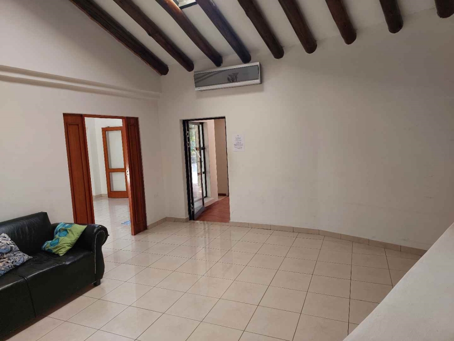 To Let 7 Bedroom Property for Rent in Bryanston Gauteng
