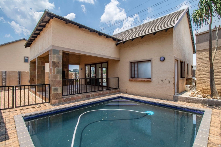 To Let 3 Bedroom Property for Rent in Carlswald Gauteng
