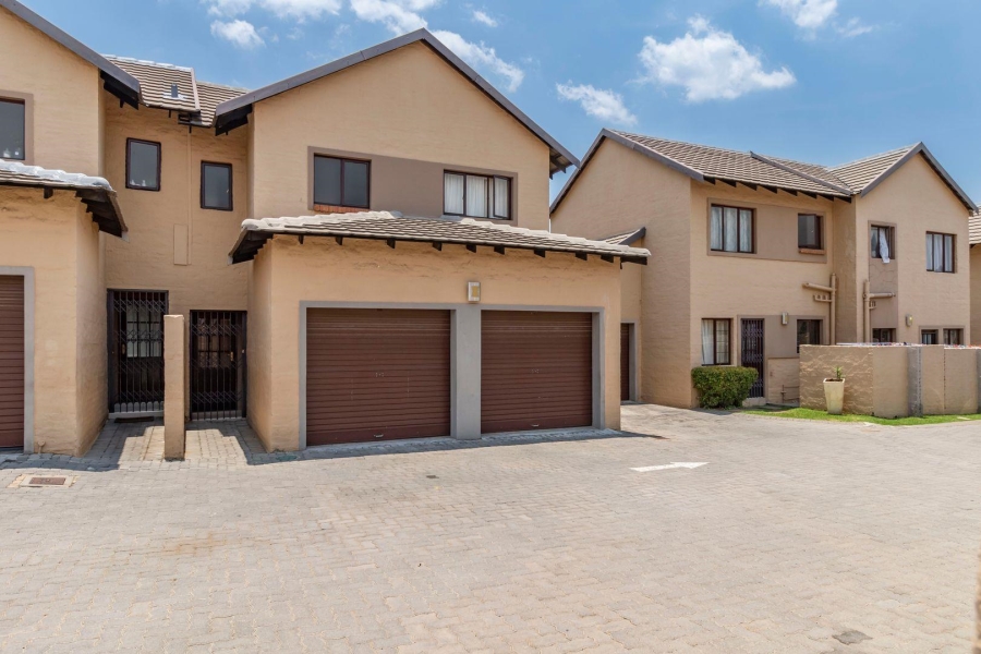 To Let 3 Bedroom Property for Rent in Carlswald Gauteng
