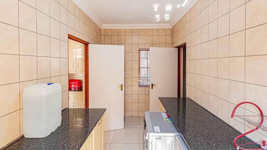 4 Bedroom Property for Sale in Kyalami Gauteng