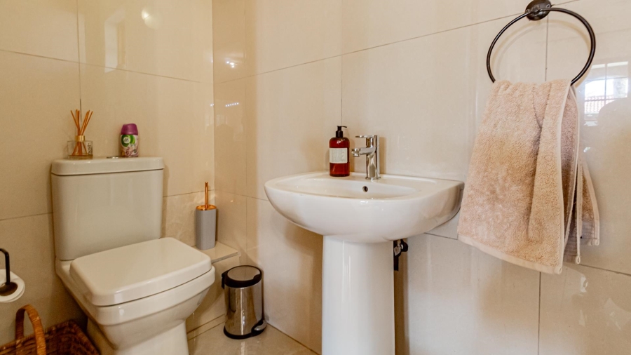 4 Bedroom Property for Sale in Kyalami Gauteng