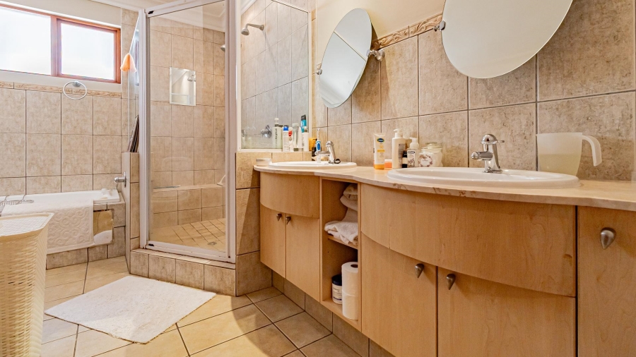 3 Bedroom Property for Sale in Morningside Gauteng