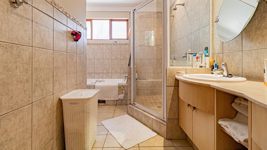 3 Bedroom Property for Sale in Morningside Gauteng