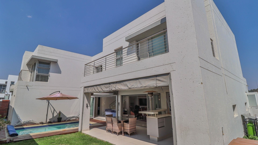 To Let 4 Bedroom Property for Rent in Bryanston Gauteng