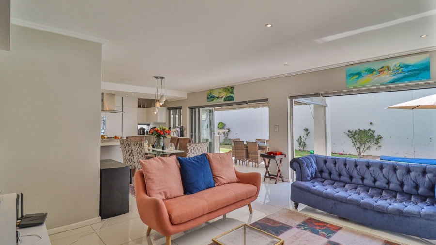To Let 4 Bedroom Property for Rent in Bryanston Gauteng