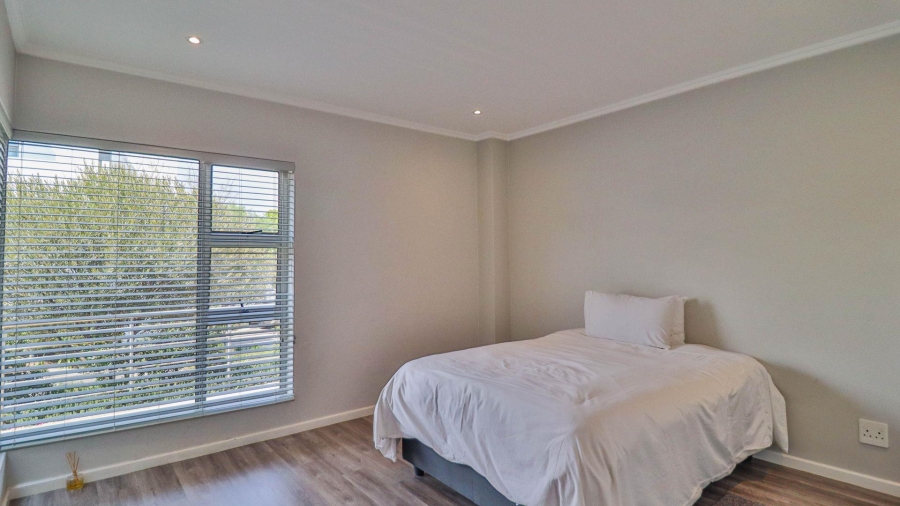 To Let 4 Bedroom Property for Rent in Bryanston Gauteng