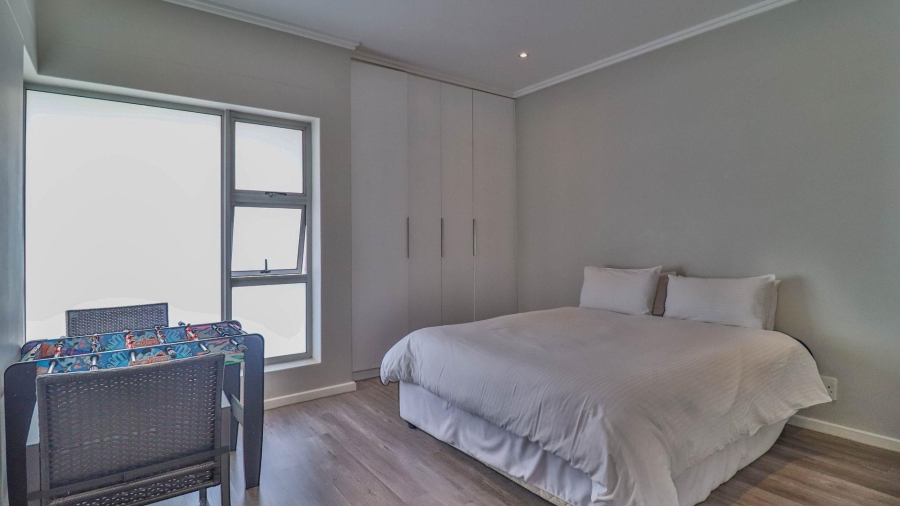 To Let 4 Bedroom Property for Rent in Bryanston Gauteng