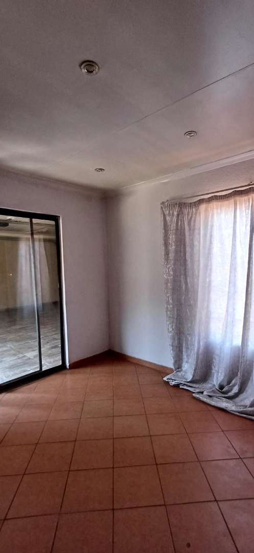 3 Bedroom Property for Sale in Mamelodi East Gauteng