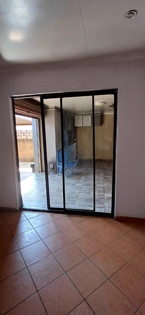 3 Bedroom Property for Sale in Mamelodi East Gauteng
