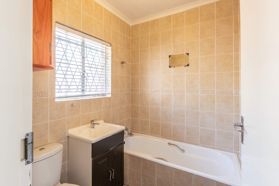 3 Bedroom Property for Sale in Weltevreden Park Gauteng