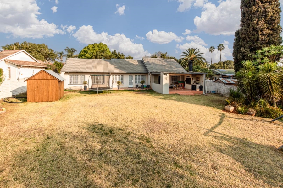 3 Bedroom Property for Sale in Weltevreden Park Gauteng