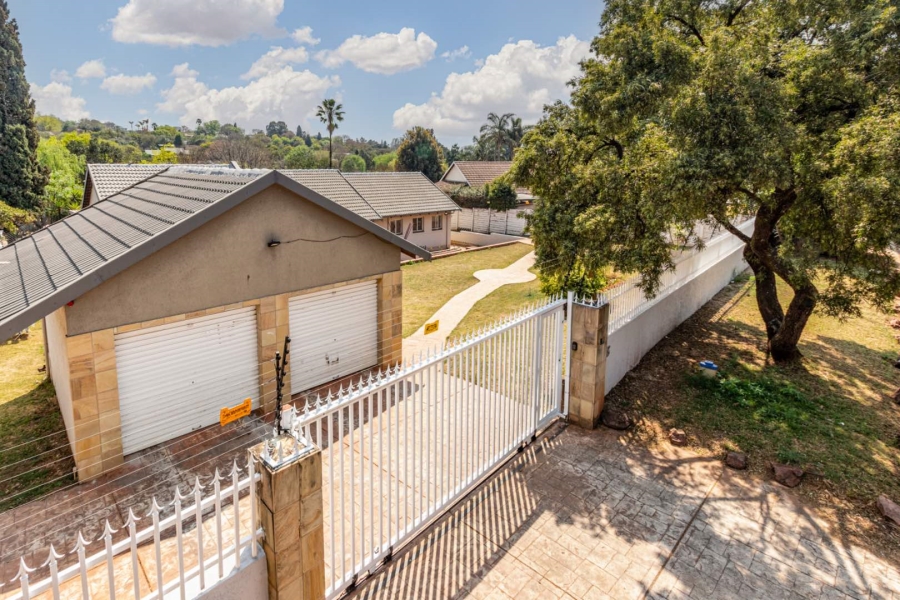 3 Bedroom Property for Sale in Weltevreden Park Gauteng