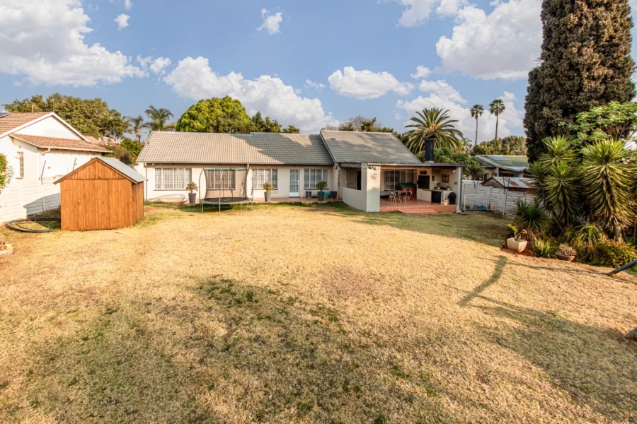 3 Bedroom Property for Sale in Weltevreden Park Gauteng