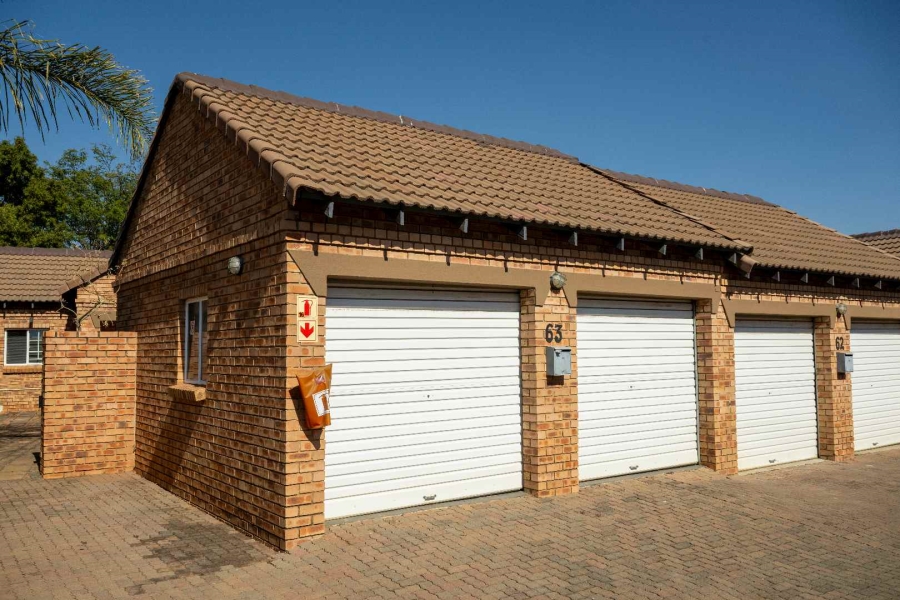 3 Bedroom Property for Sale in Equestria Gauteng