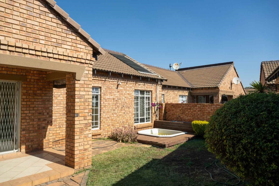 3 Bedroom Property for Sale in Equestria Gauteng