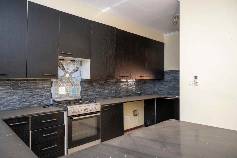 3 Bedroom Property for Sale in Equestria Gauteng