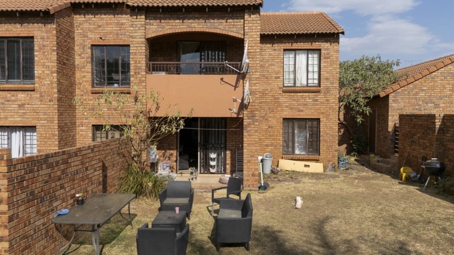 2 Bedroom Property for Sale in Mooikloof Ridge Gauteng