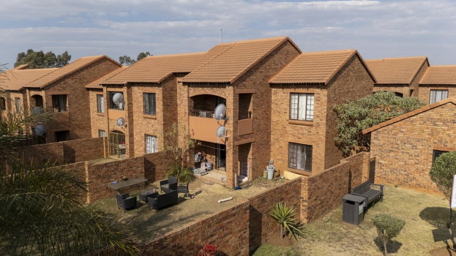 2 Bedroom Property for Sale in Mooikloof Ridge Gauteng