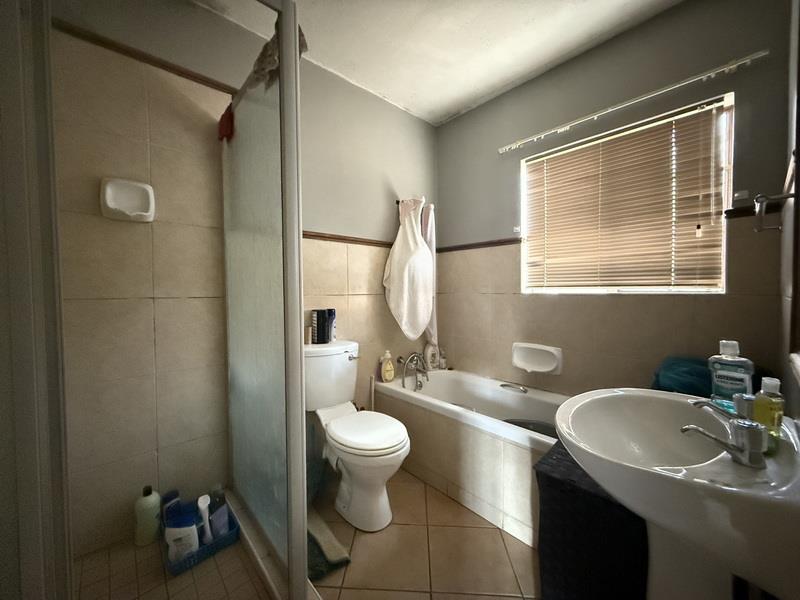 2 Bedroom Property for Sale in Mooikloof Ridge Gauteng