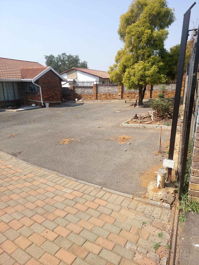 3 Bedroom Property for Sale in Elandspark Gauteng