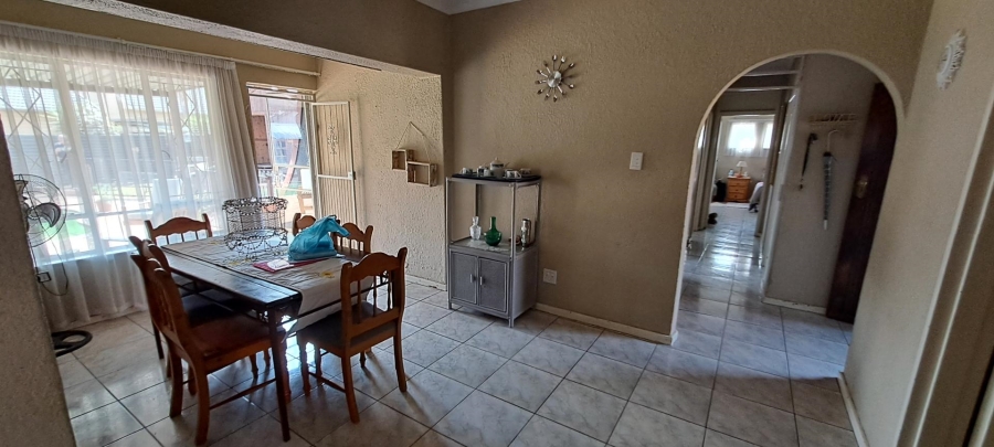 3 Bedroom Property for Sale in Brackendowns Gauteng