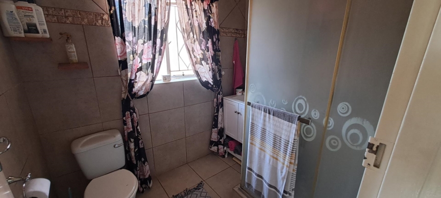 3 Bedroom Property for Sale in Brackendowns Gauteng
