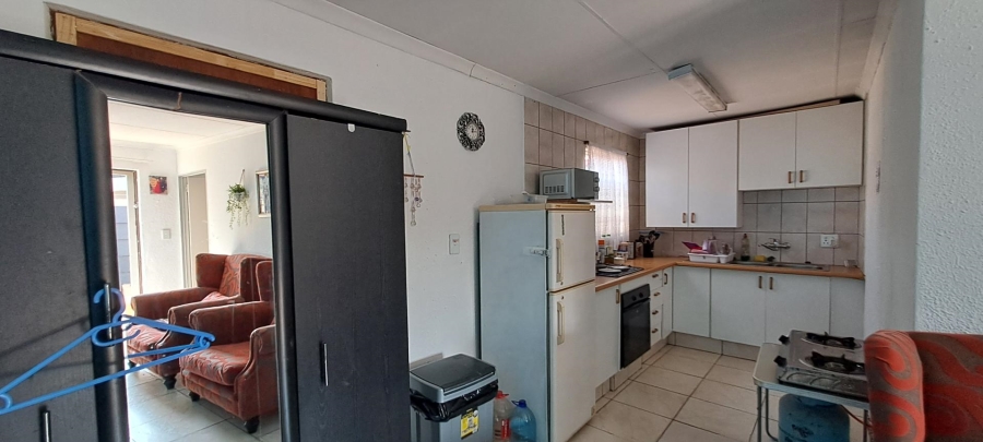3 Bedroom Property for Sale in Brackendowns Gauteng