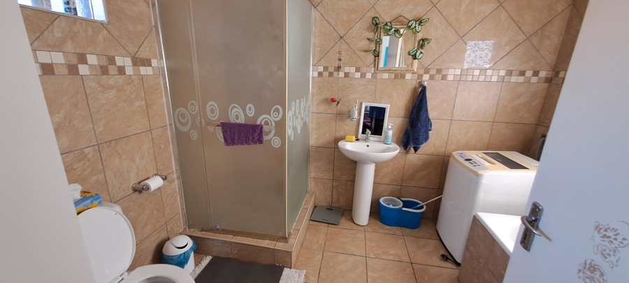 3 Bedroom Property for Sale in Brackendowns Gauteng